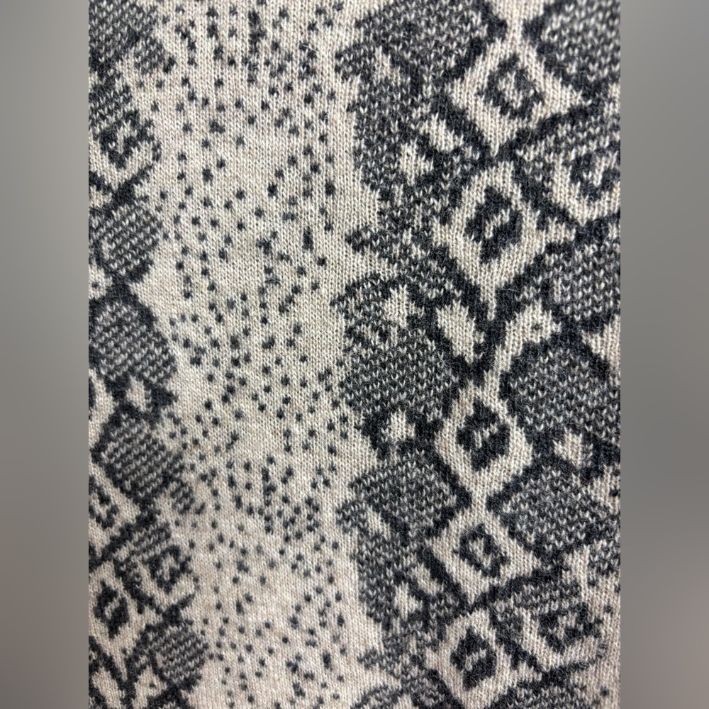 Lizard Patterned knit jacket - Picture 4 of 6